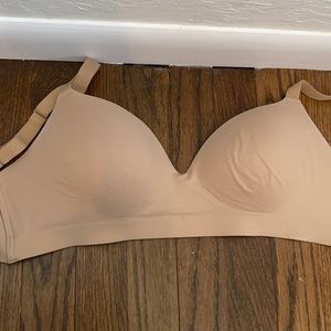 Soma Enbliss Wireless Bra size 34DD